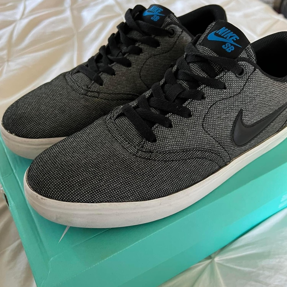 Nike SB Check Solarsoft Sneakers Size 8 men’s /9.5 women’s
